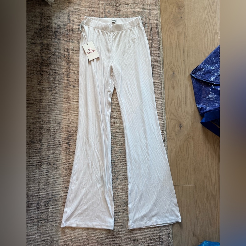 Aritzia leggings